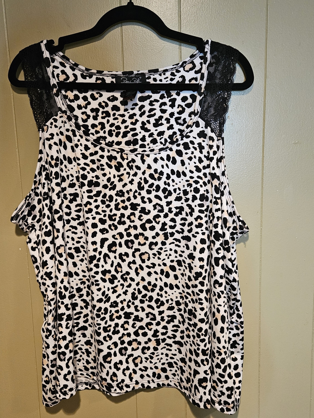 Rene Rofe Black & White Leopard Lace-Trim Sleep Top And Shorts